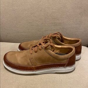 Clark’s men’s Brown Suede Oxfords with Cushioned Sole